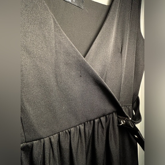 Disturbia Dress size 10 Belladonna Wrap Suspenders Midi - Picture 15 of 16